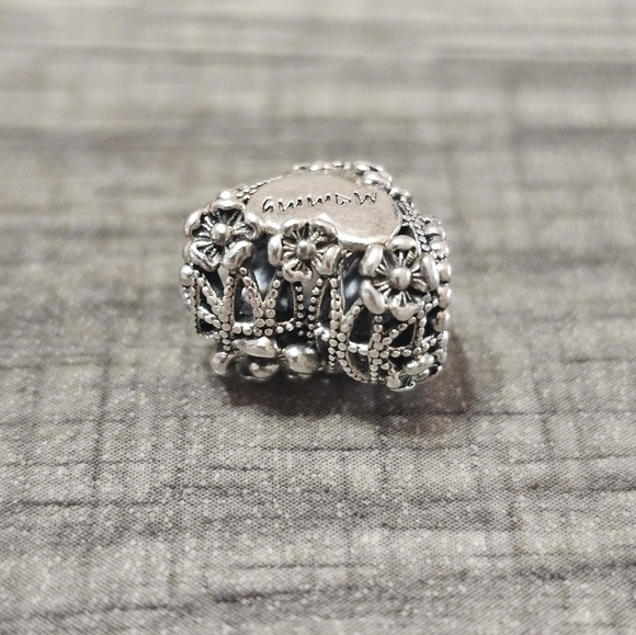 Authentic Pandora Openwork Flower Heart Mommy Charm - Picture 4 of 5